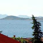 Suesses Mit Meerblick By Interhome