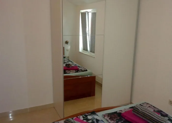 Suesses Mit Meerblick By Interhome Biograd Na Moru